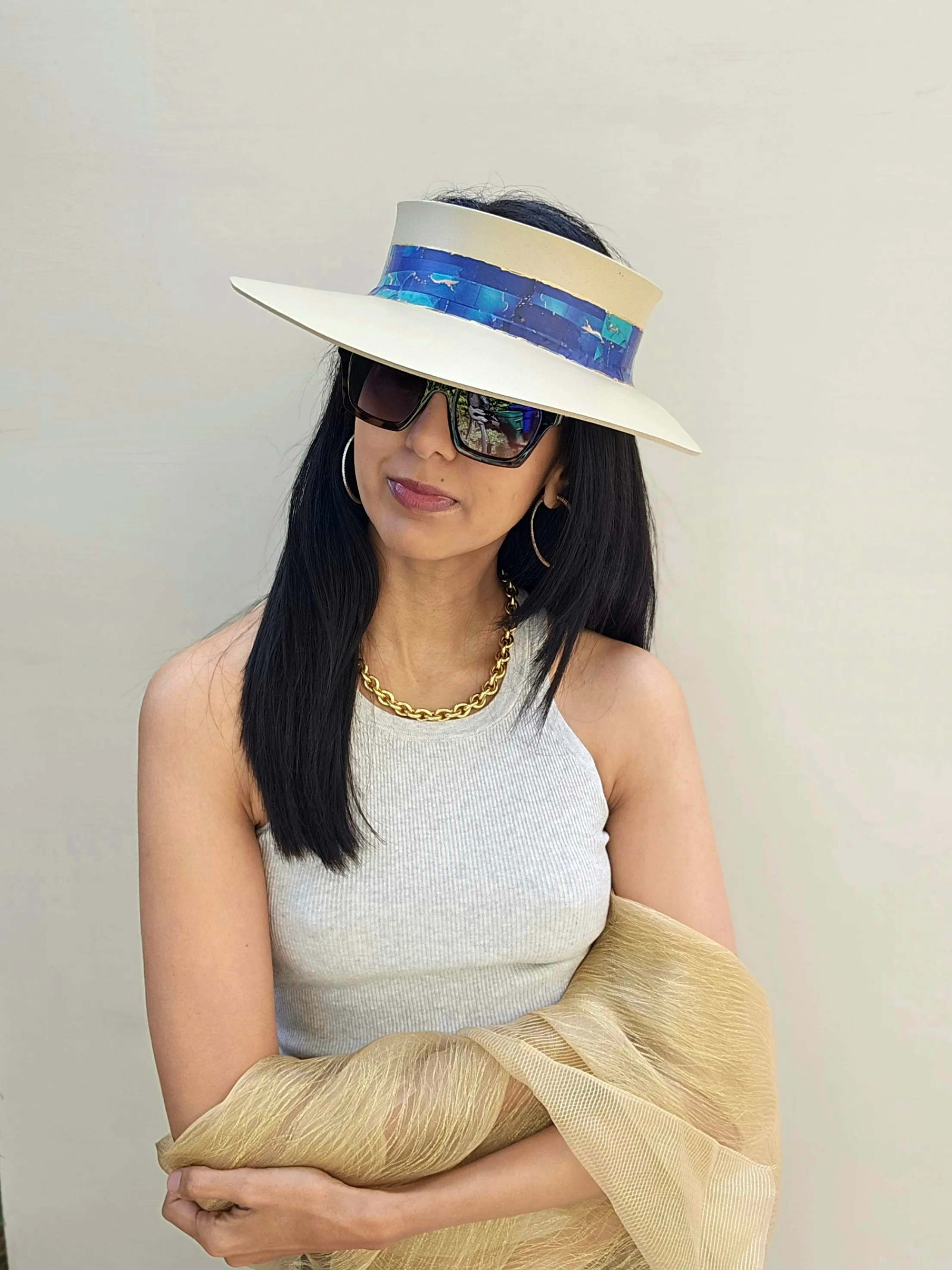 Beige "LadyEVA" Visor Hat with Blue Marbled Band