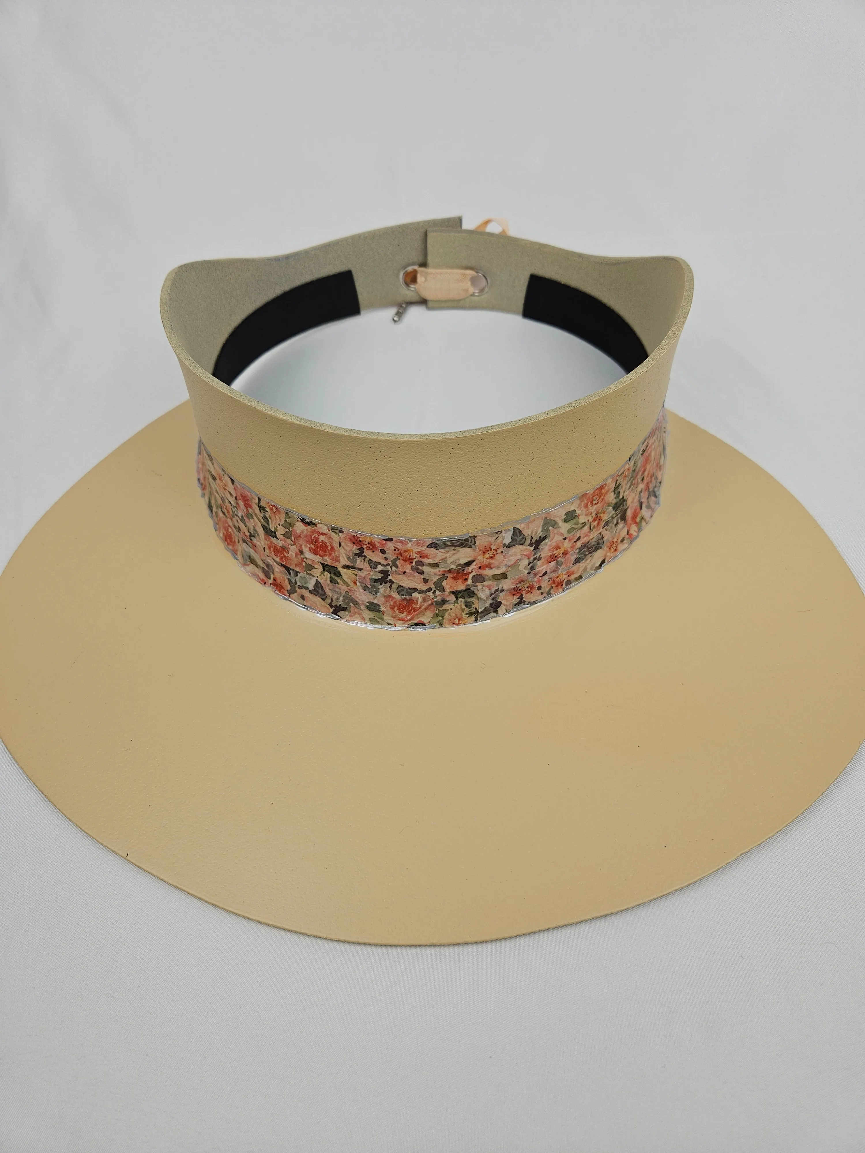 Beige "LadyEVA" Visor Hat with Pink Floral Band