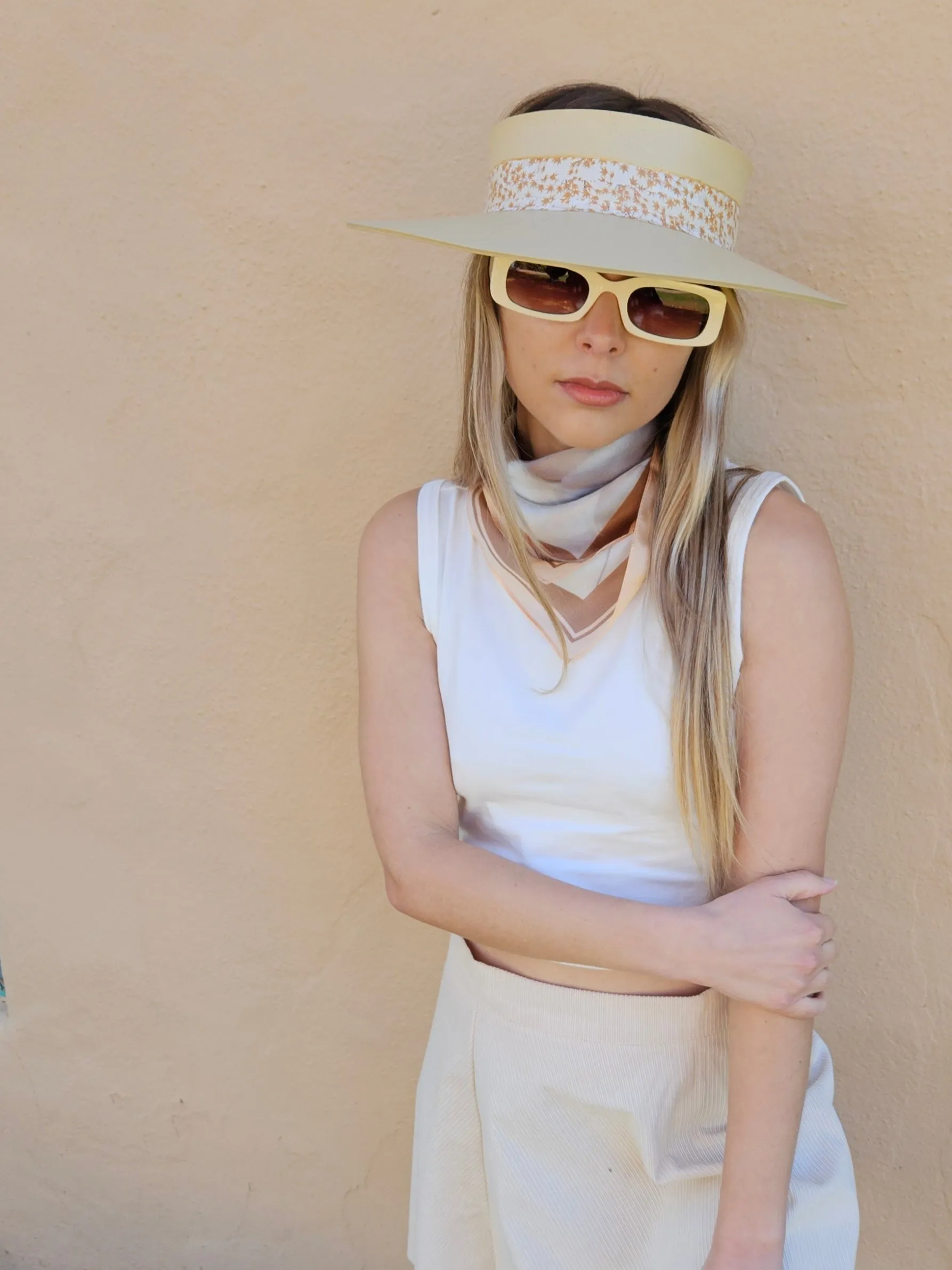 Beige "LadyEVA" Visor Hat with Rust Orange Leaf Band