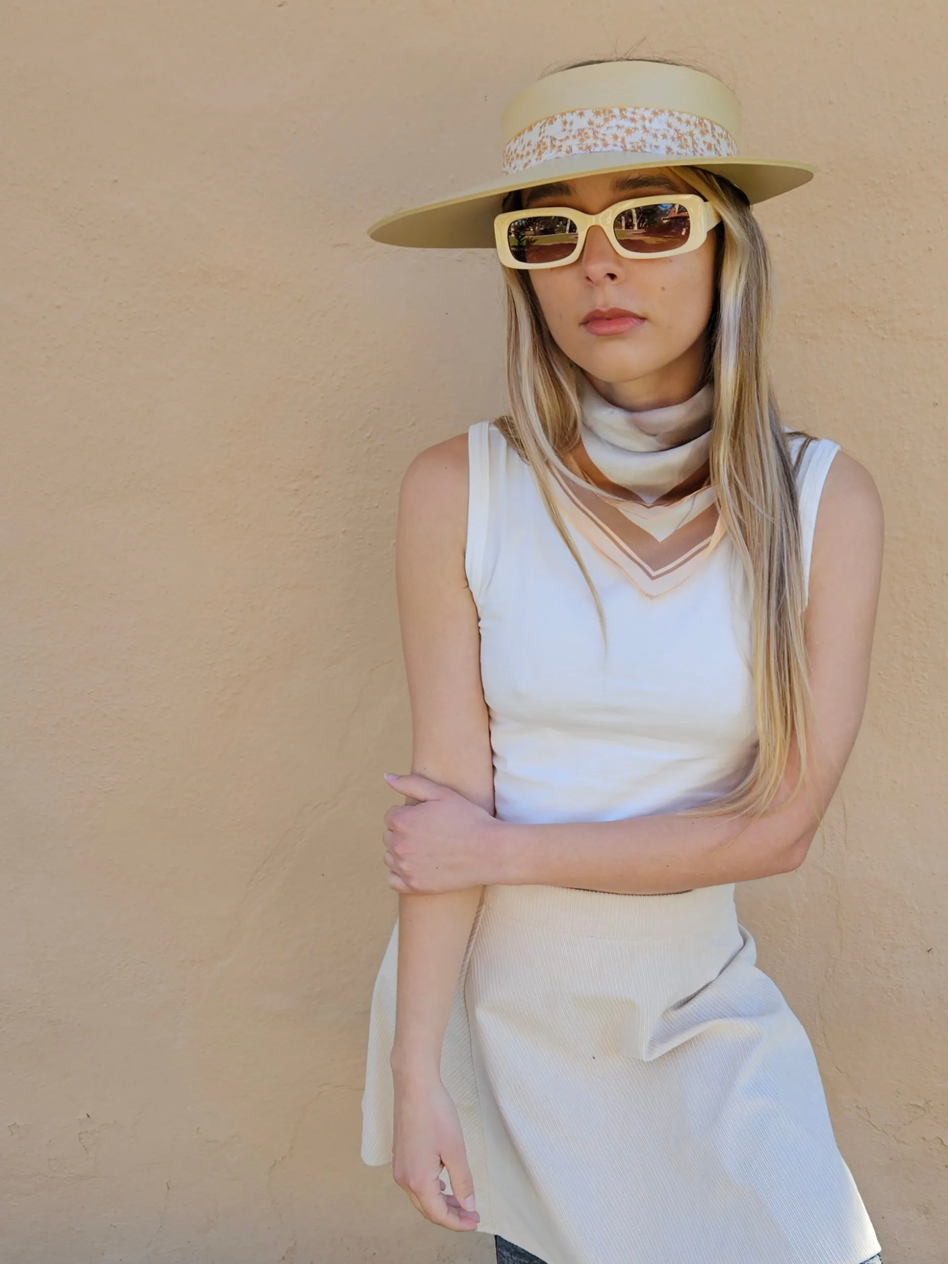 Beige "LadyEVA" Visor Hat with Rust Orange Leaf Band