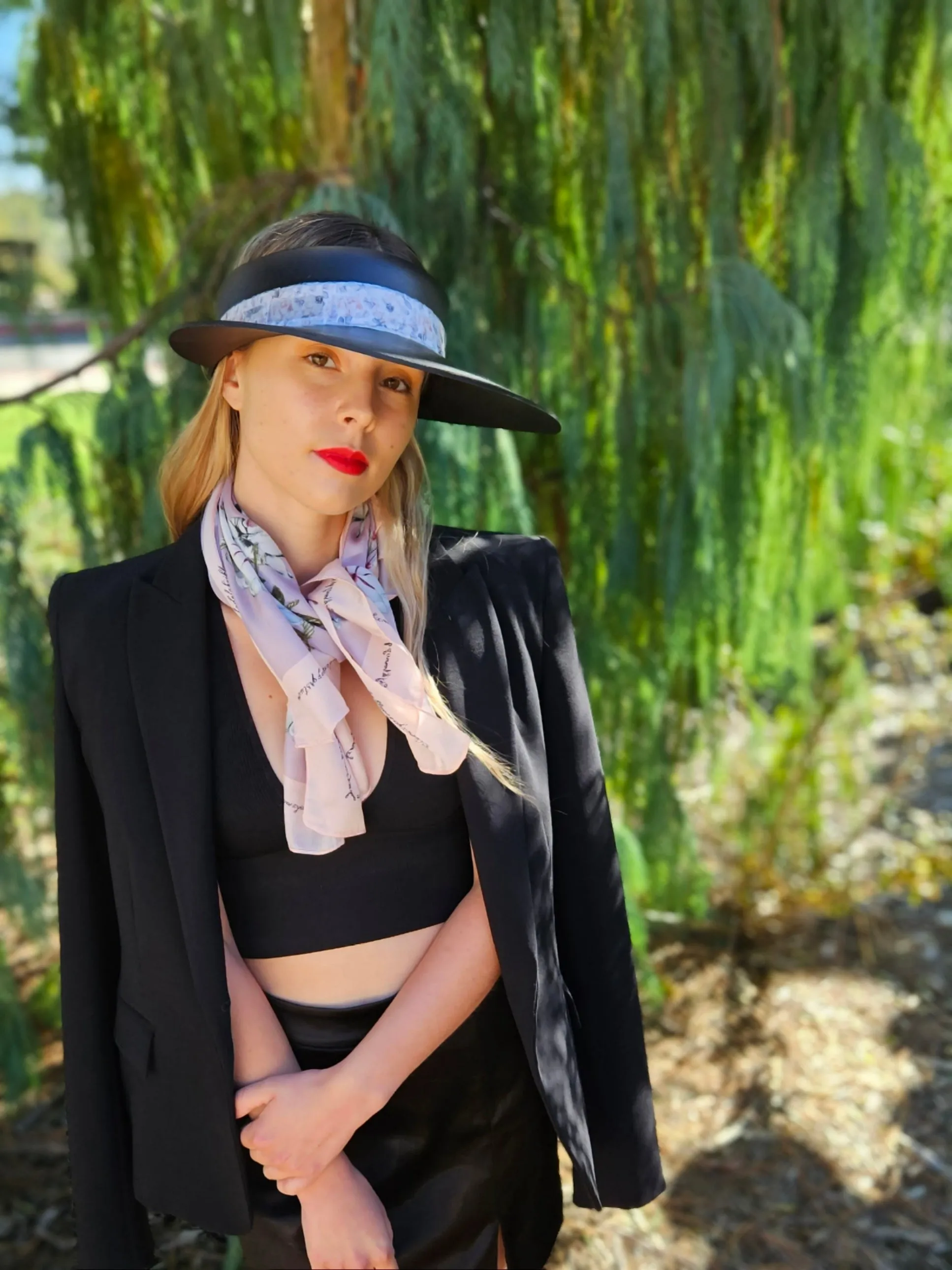 Black "LadyEVA" Visor Hat with Pale Pink Floral Band