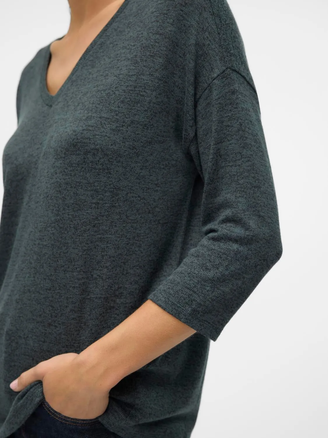 Brianna 3/4 V-Neck Pullover