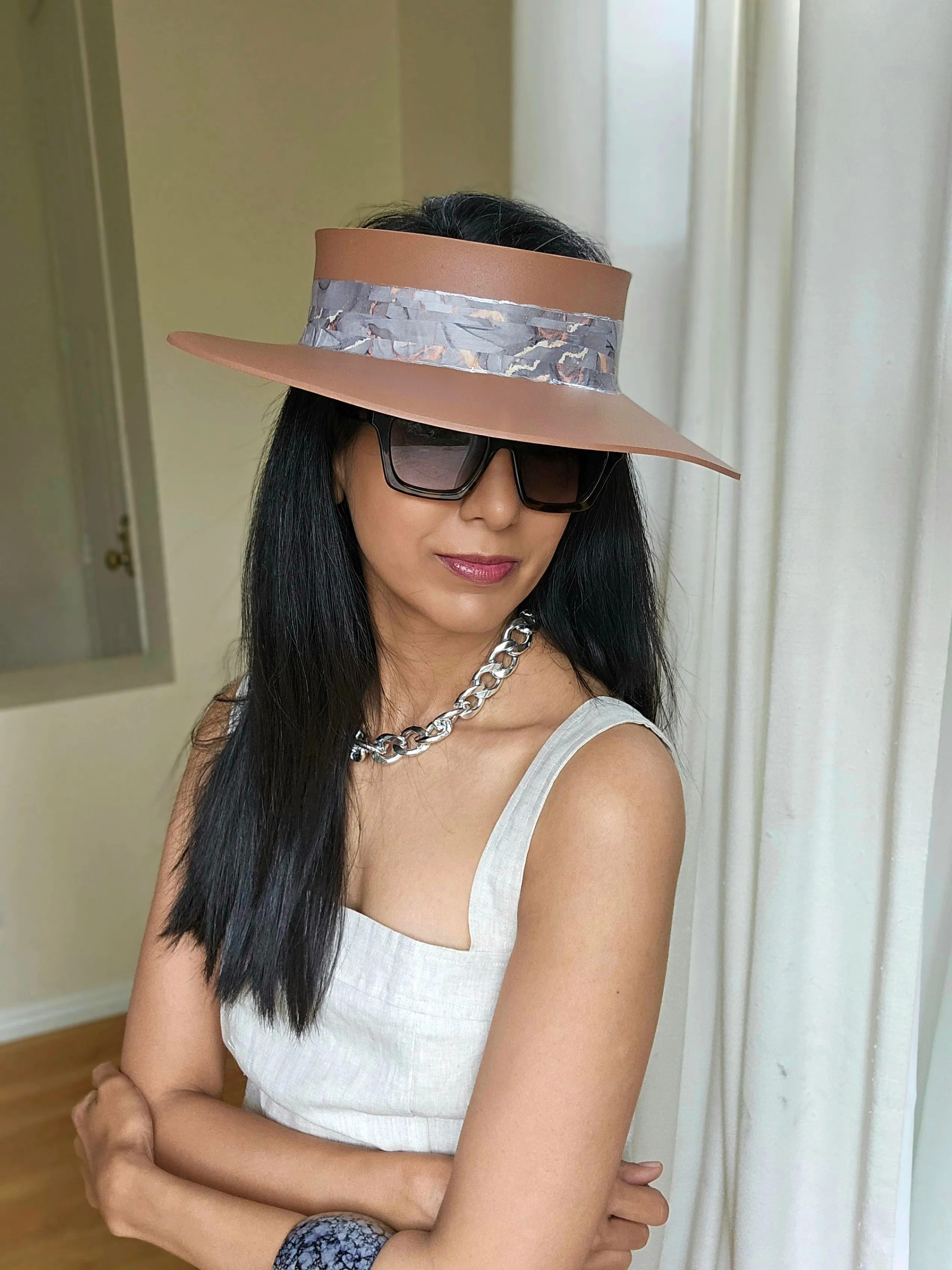 Brown "LadyEVA" Visor Hat with Marbled Gray Blue Band