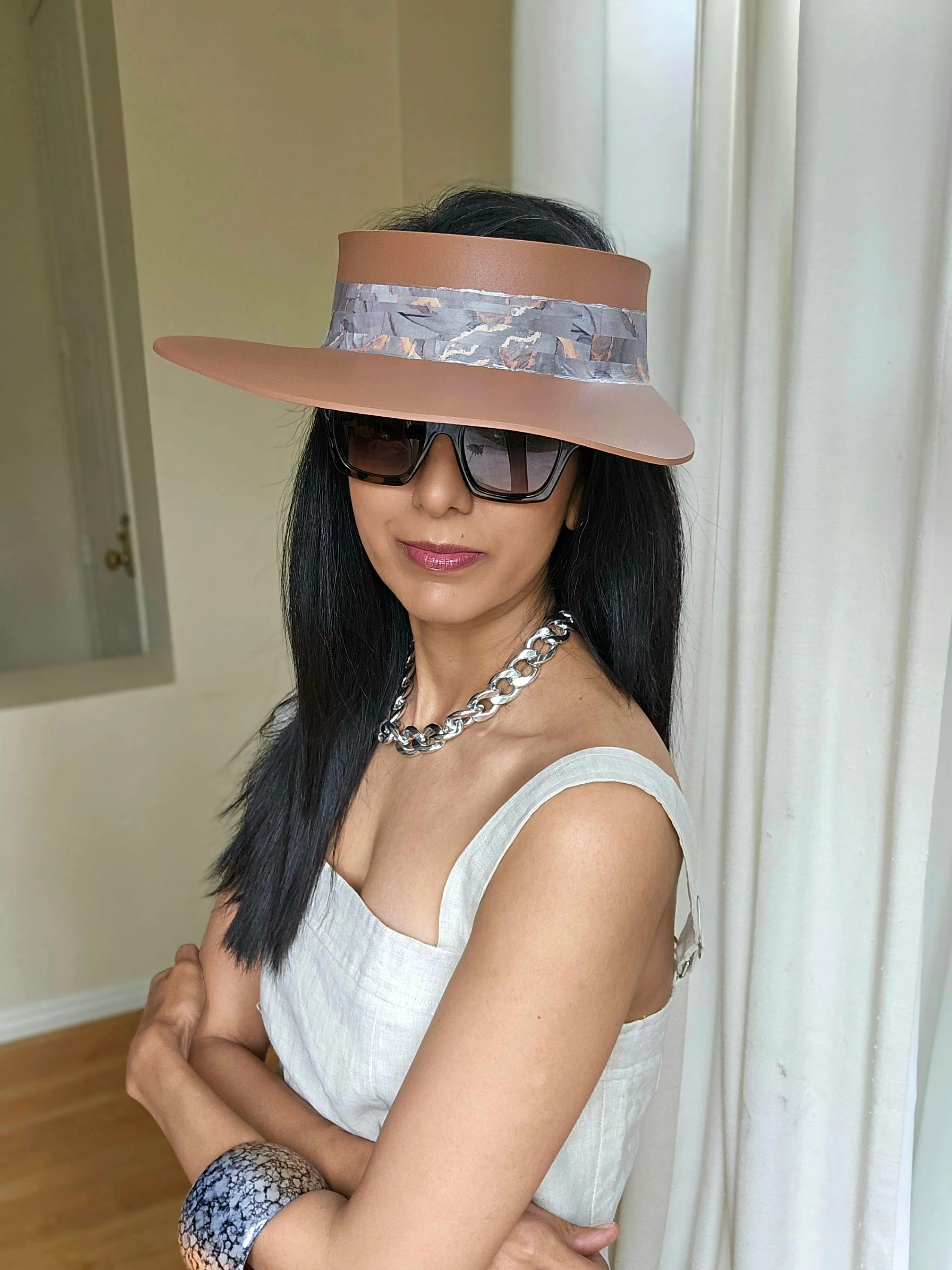 Brown "LadyEVA" Visor Hat with Marbled Gray Blue Band