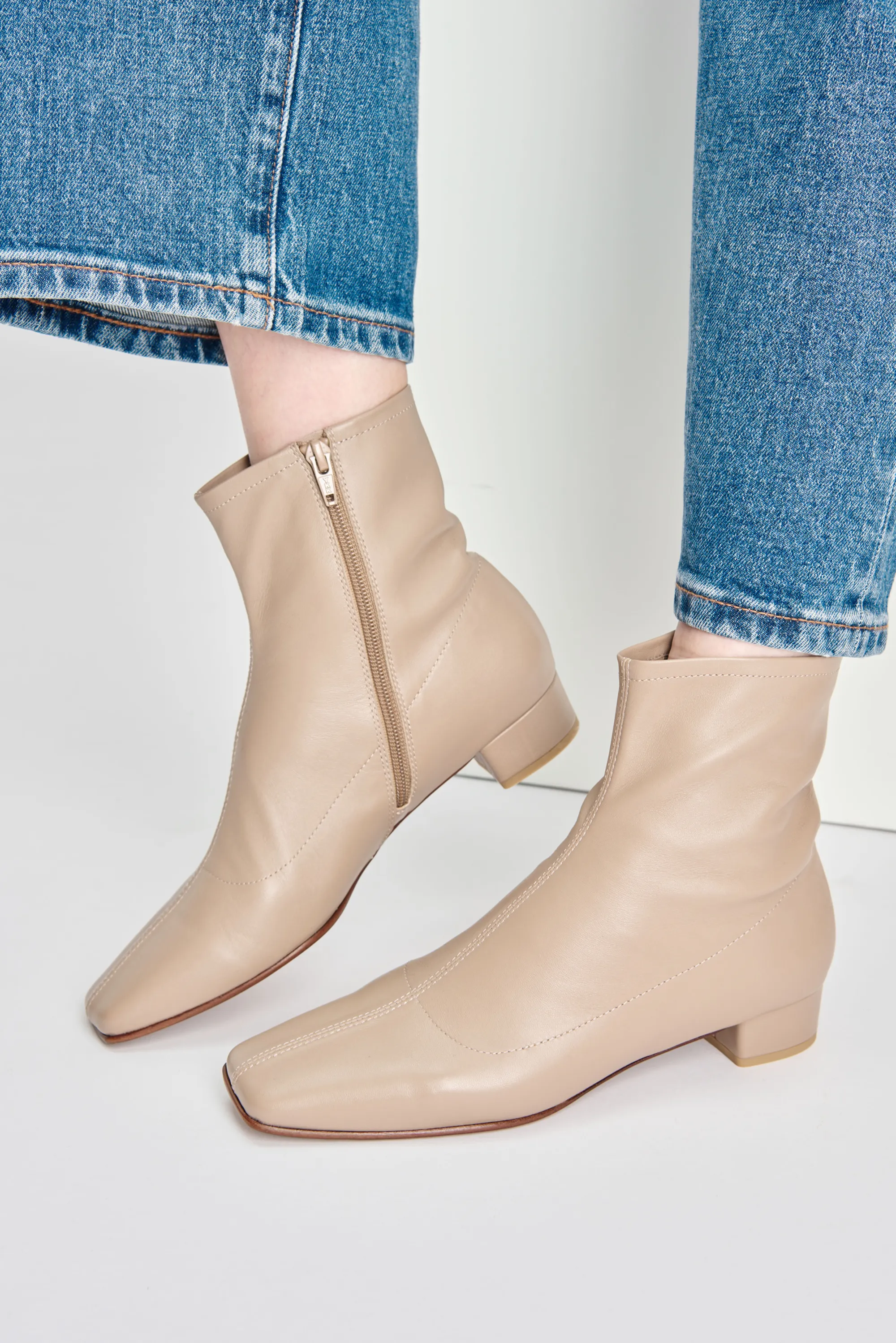 CHLOE 30 angle boots (Stone)