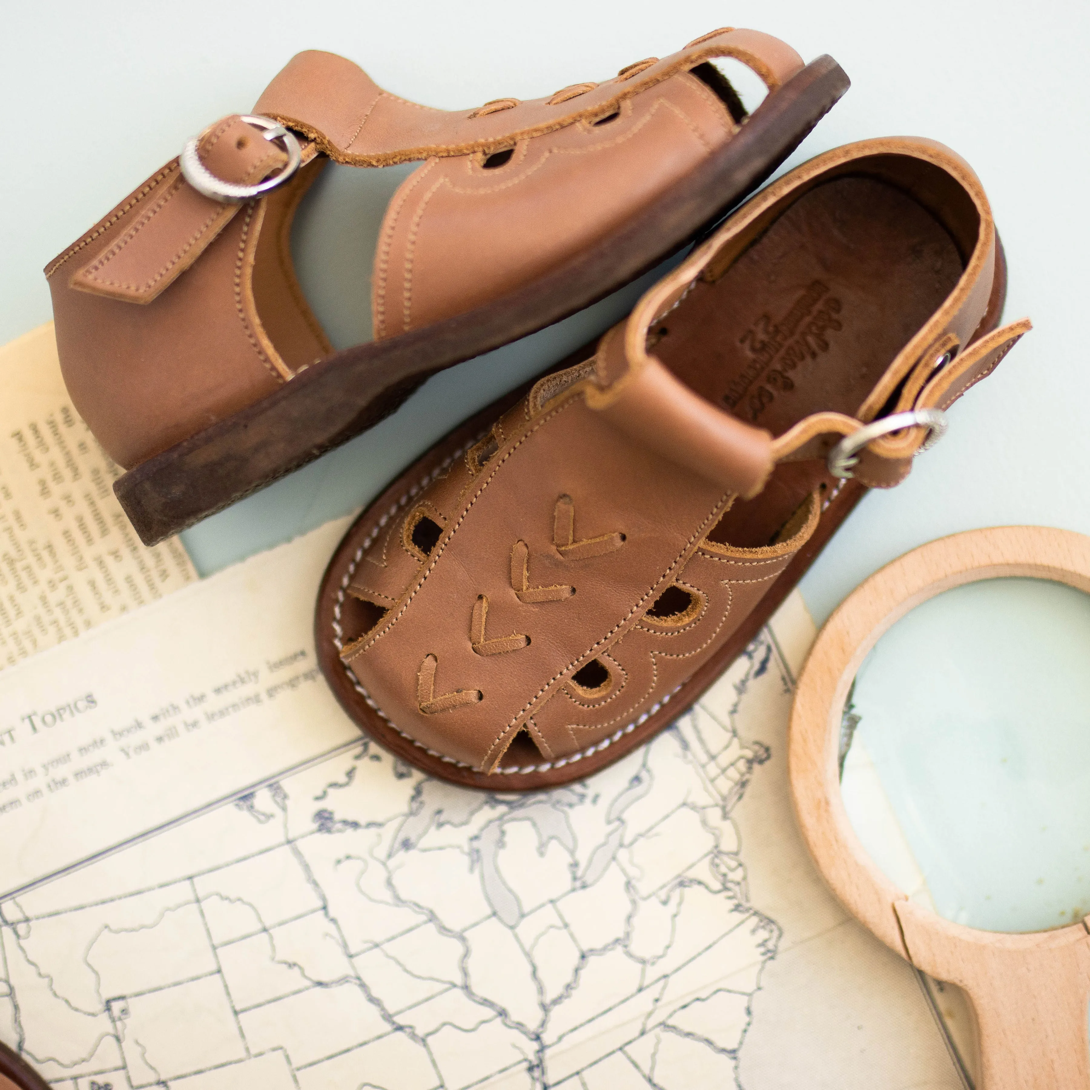 Flecha {Children's Leather Sandals}