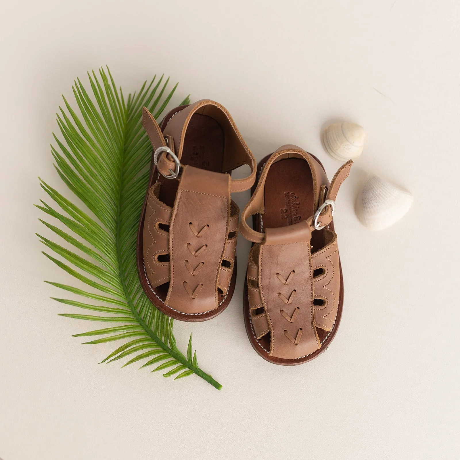 Flecha {Children's Leather Sandals}