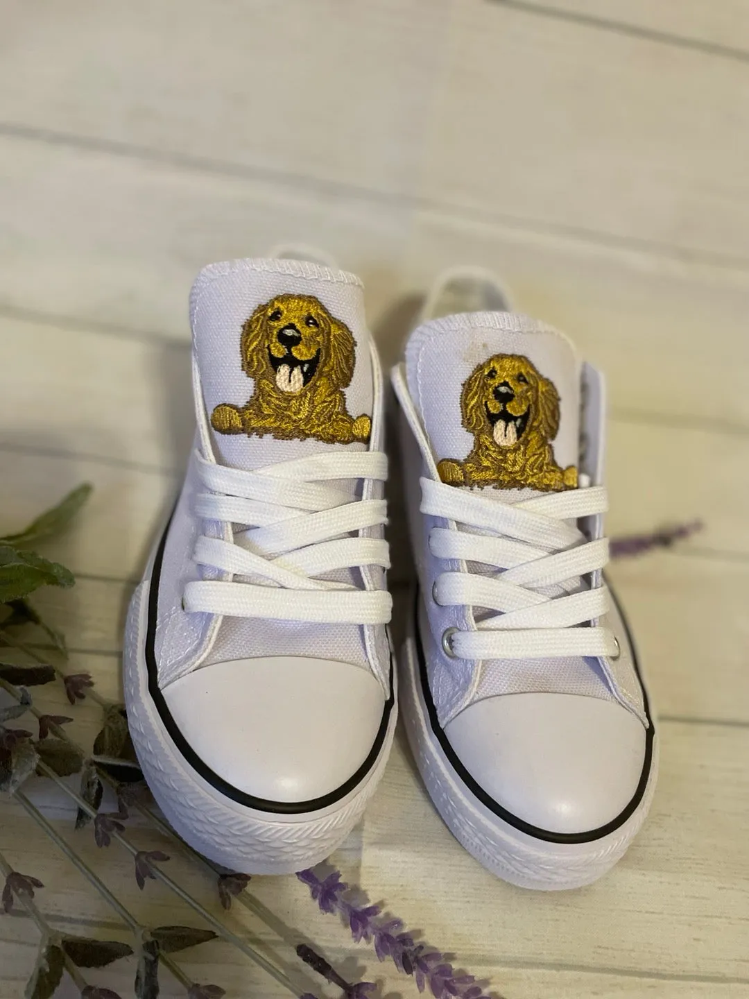 Golden Retriever Dog Embroidery/ Golden Retriever Dog shoes/Golden Retriever Dog sneakers/Golden Retriever