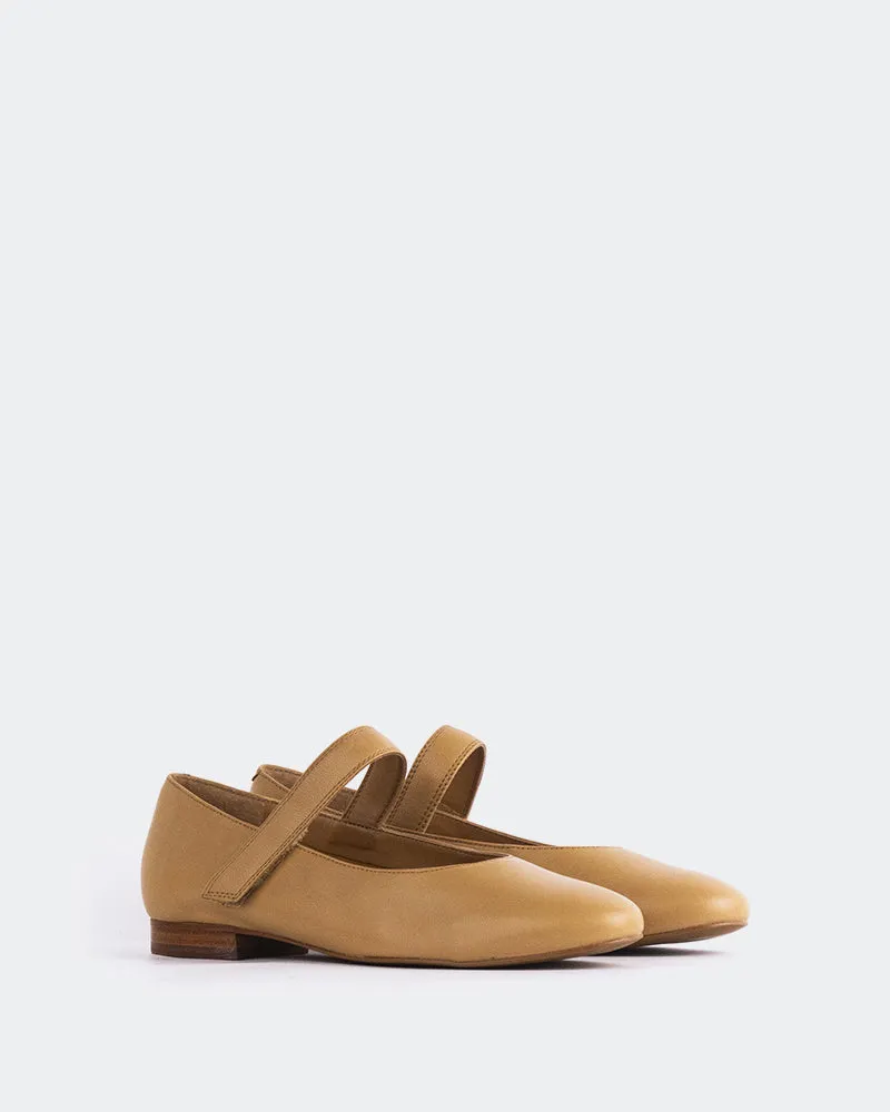 Jurgita Camel Leather