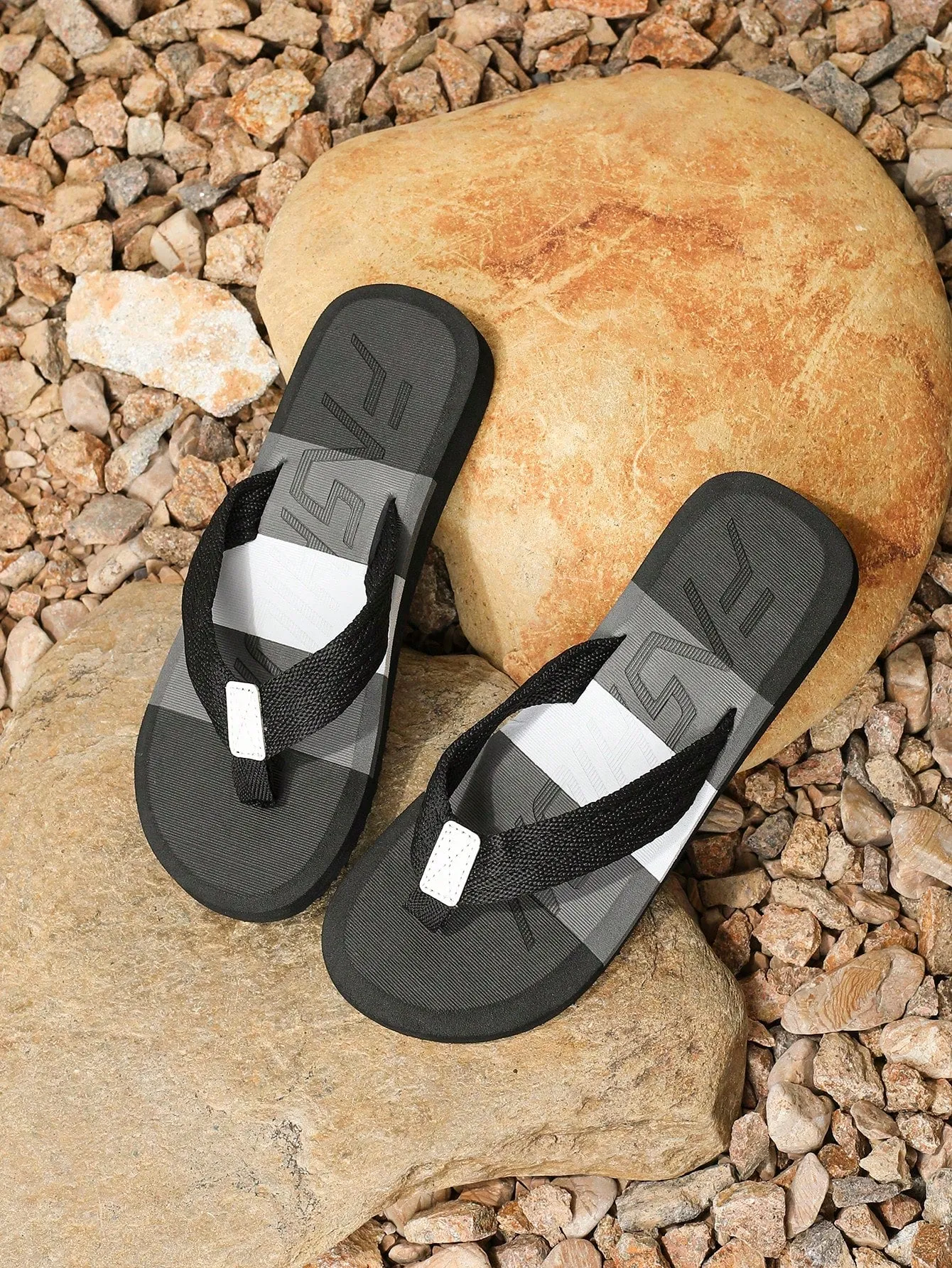 Men's Summer Fashion Outdoor Beach Flip Flops, Casual Black Non-Slip Slippers, Woven Strap, Slip-On Style