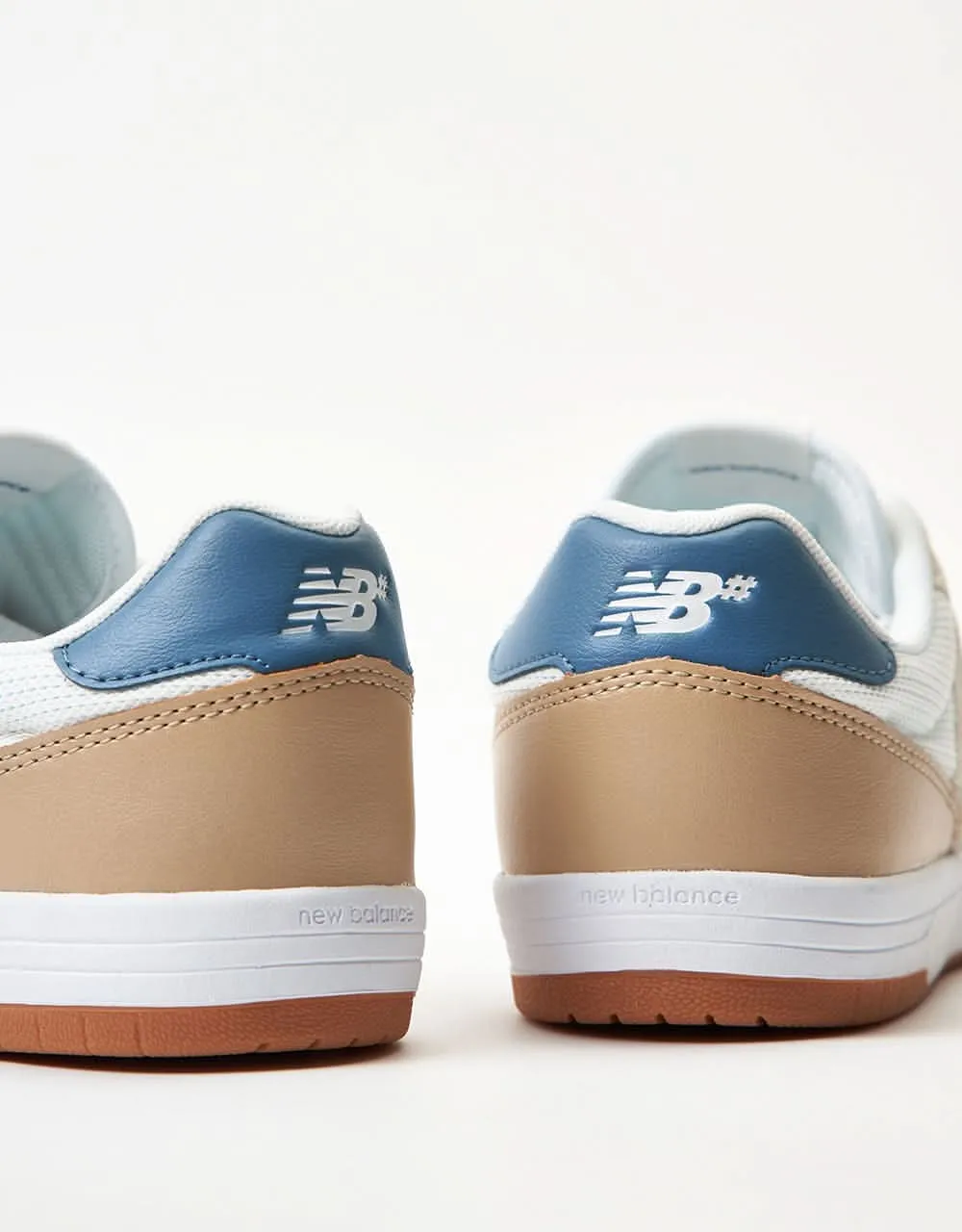 New Balance Numeric 425 Skate Shoes - Sea Salt/Tan