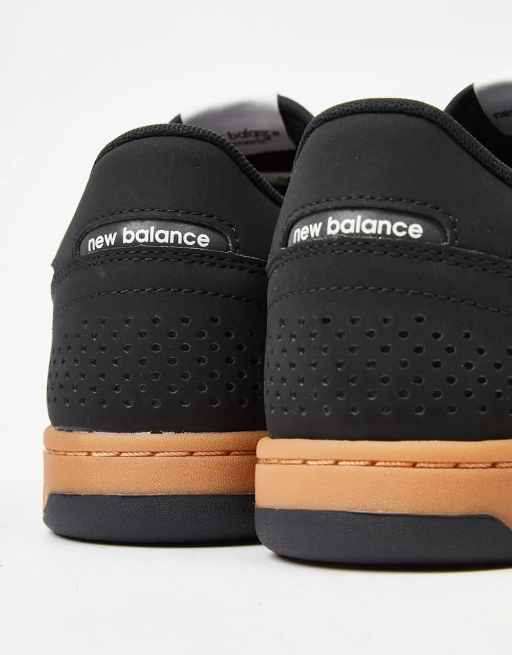 New Balance Numeric 440 V2 Skate Shoes - Black/Gum