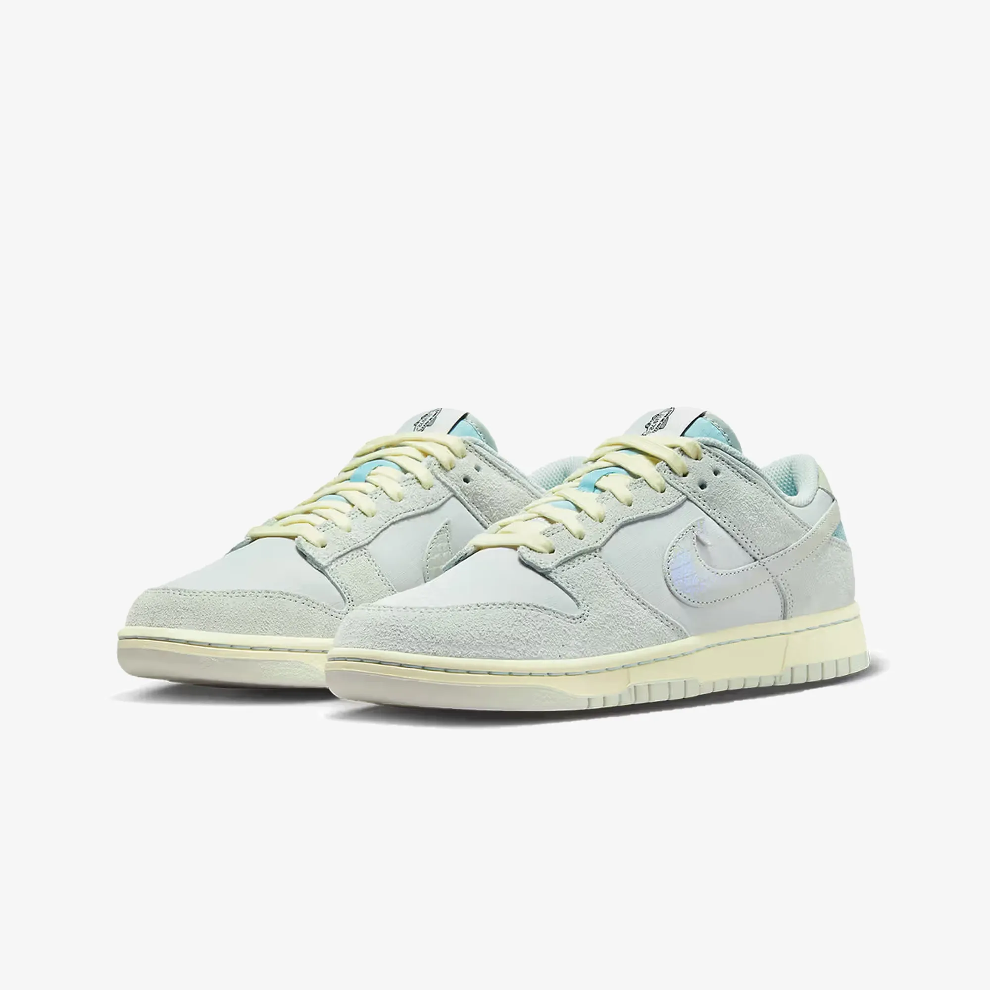 Nike | DUNK LOW  { LIGHT SILVER/OCEAN BLISS