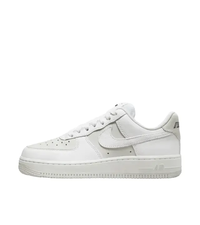 Nike scarpa sneakers da donna Air Force 1 '07 LX DZ2708 102 bianco grigio