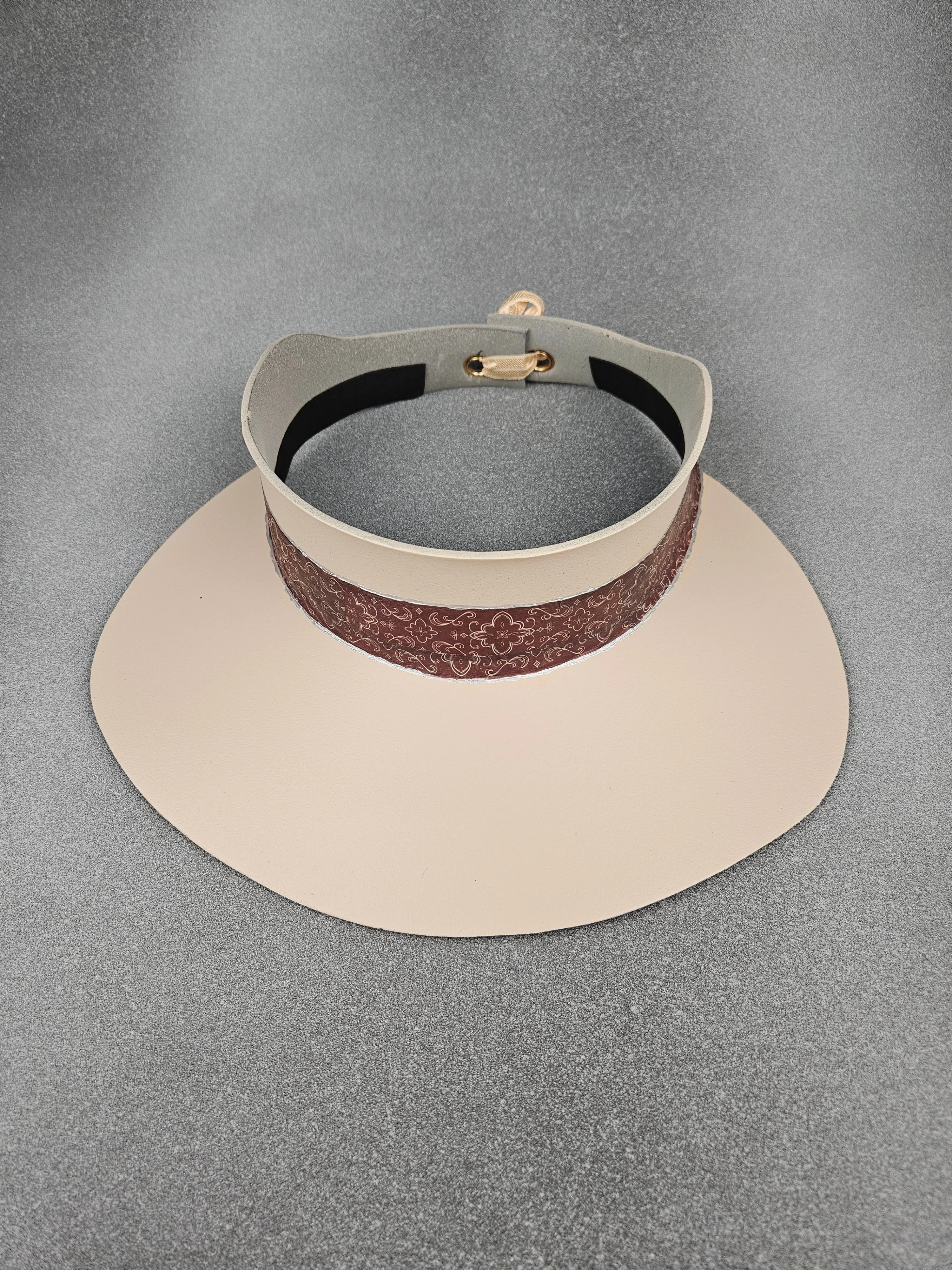 Peachy Beige "LadyEVA" Visor Hat with Burgundy Geometric Band