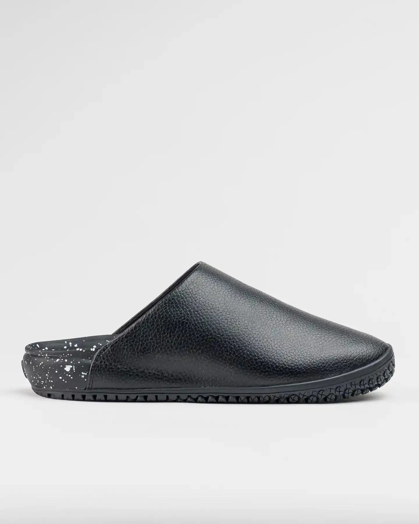 The Clog - Black Speckle