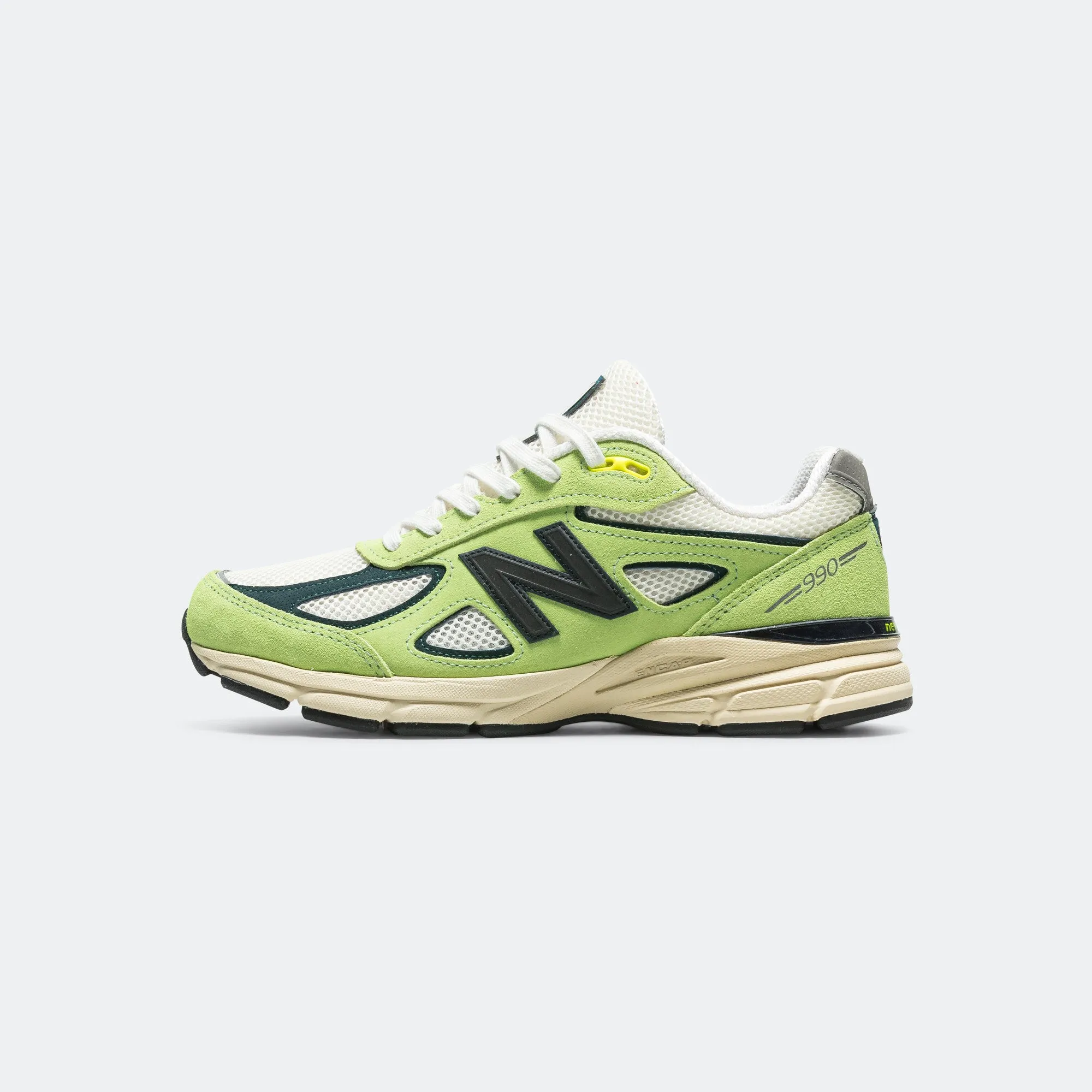 U990NB4