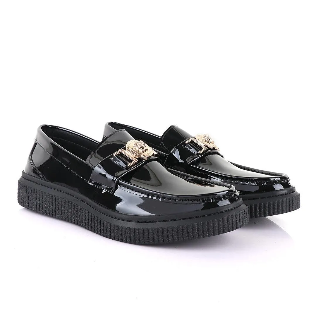 Va Medussa Gold Head Black Wetlips shoe