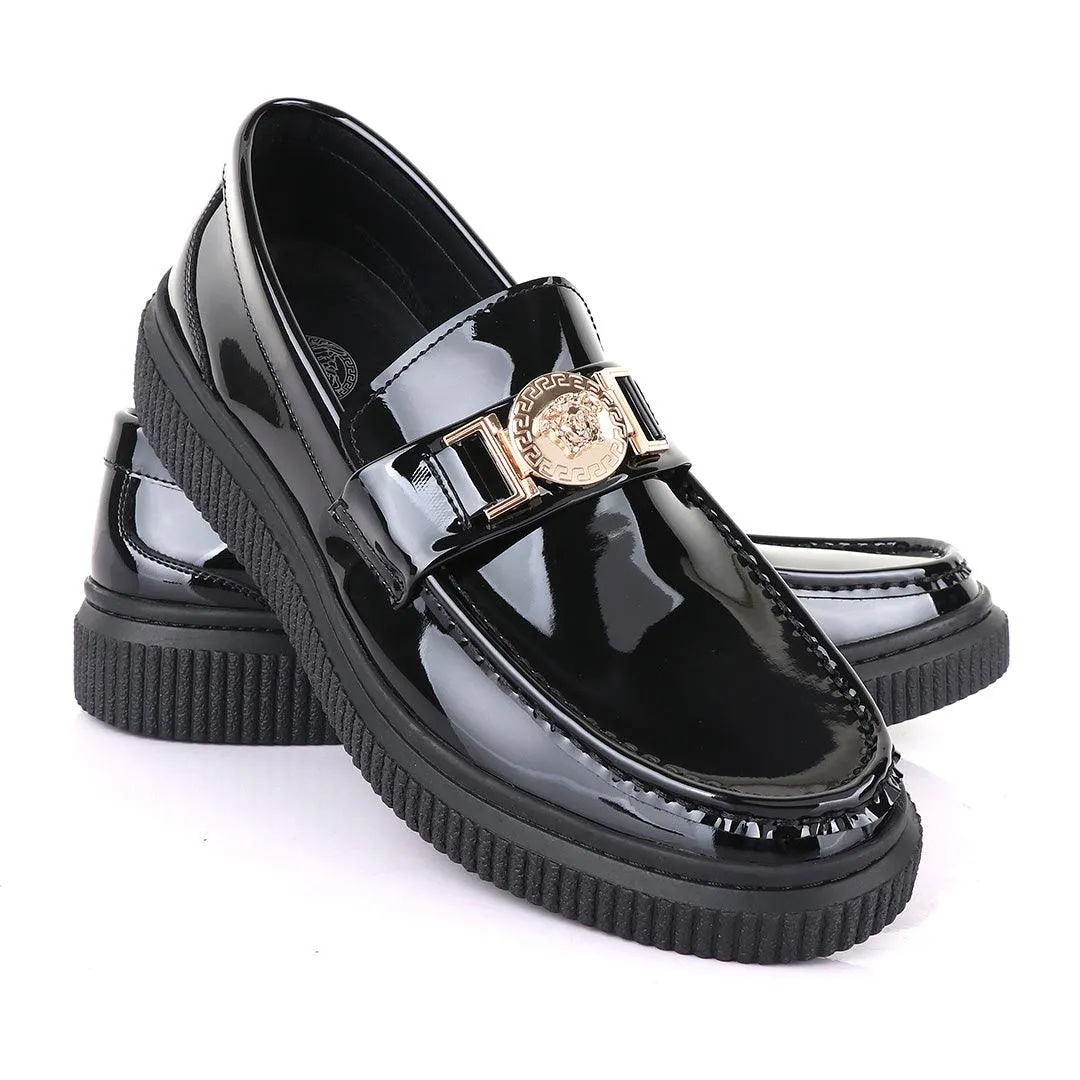 Va Medussa Gold Head Black Wetlips shoe