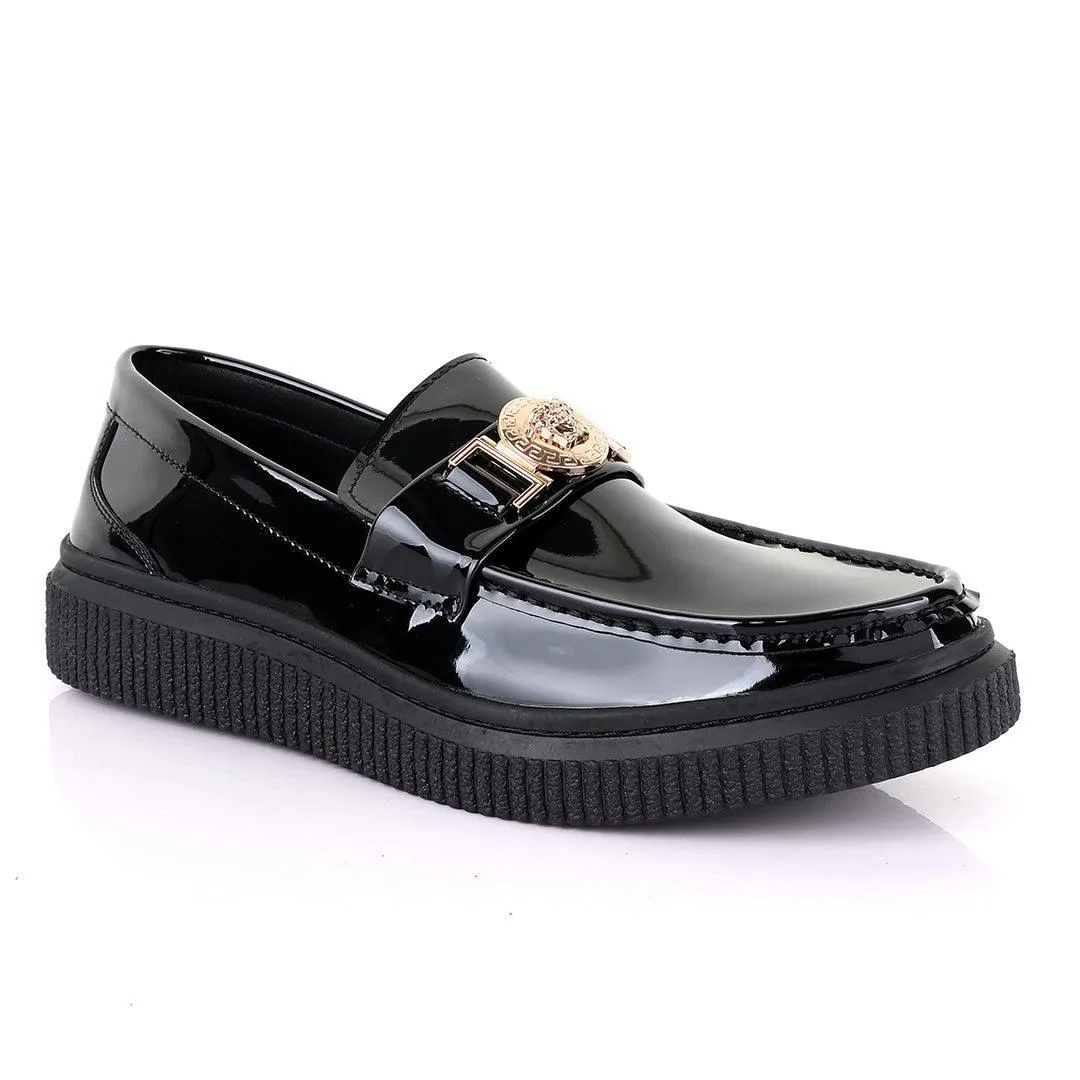 Va Medussa Gold Head Black Wetlips shoe