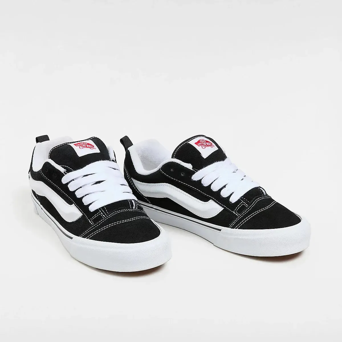 Vans Unisex Knu Skool Shoes - Black / White